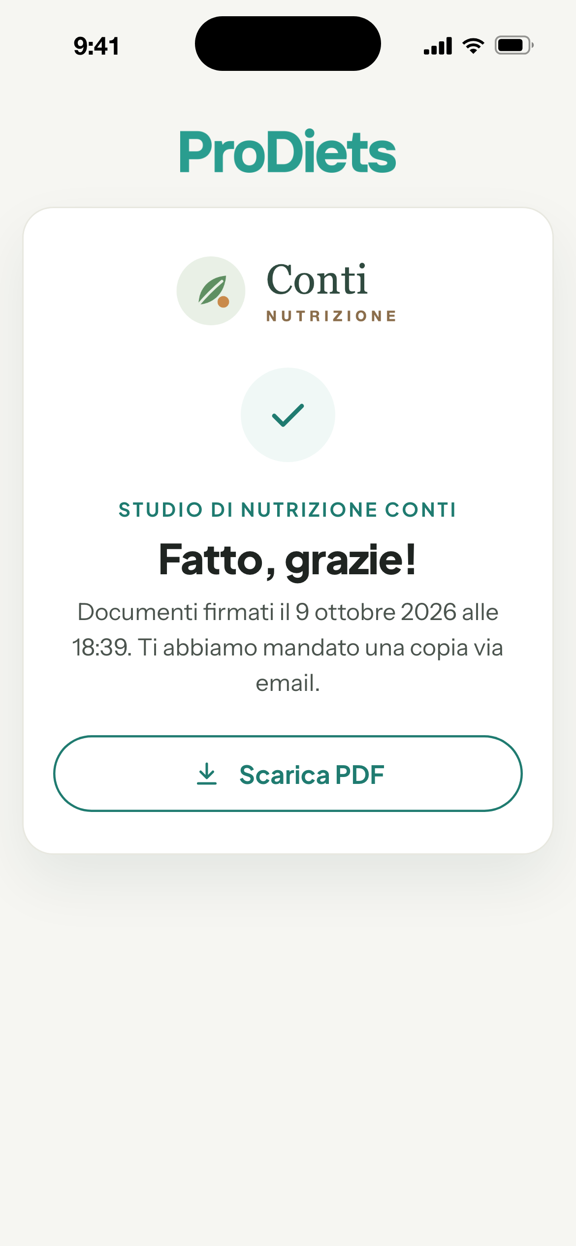 Pagina di firma sul telefono del paziente a firma conclusa: Fatto, grazie!, la data e l'ora della firma, l'avviso che una copia è arrivata via email e il pulsante Scarica PDF